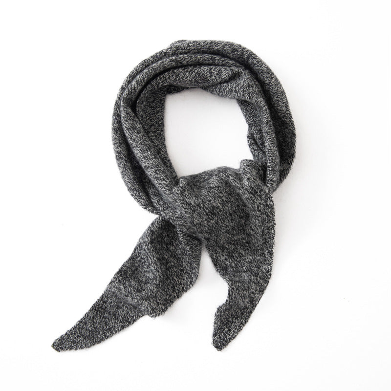 Cashmere triangular scarf