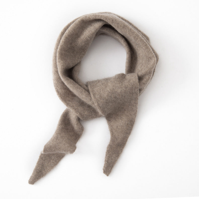 Cashmere triangular scarf