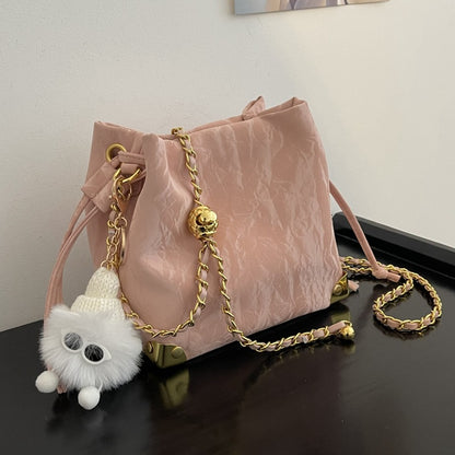 Casual and versatile crossbody bucket bag