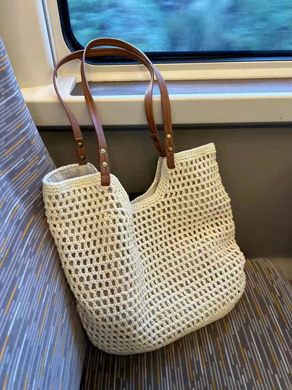 Casual large capacity shoulder bag