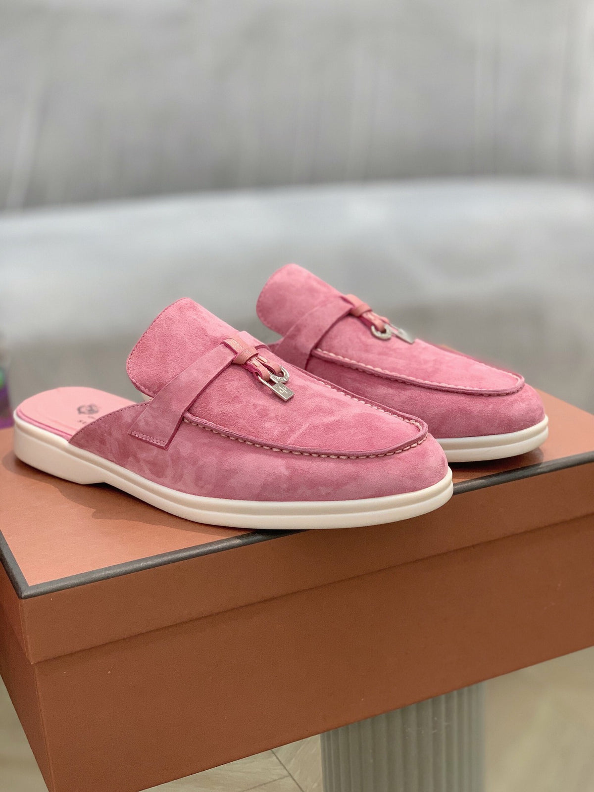 Casual Leather Slip-On Slippers
