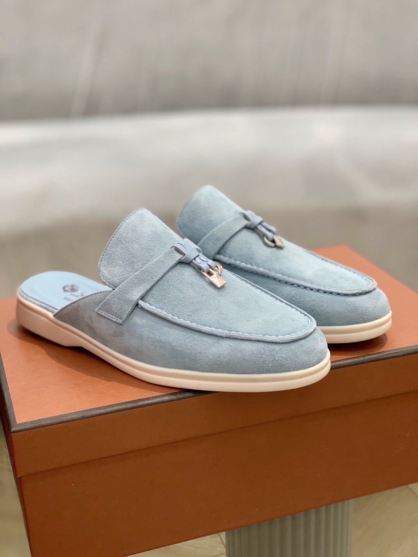 Casual Leather Slip-On Slippers