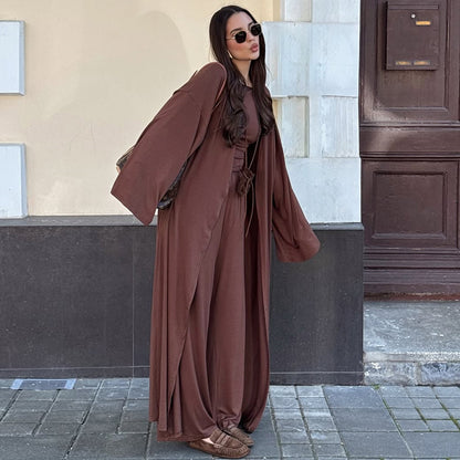 Casual long-sleeved coat, T-shirt, and pants