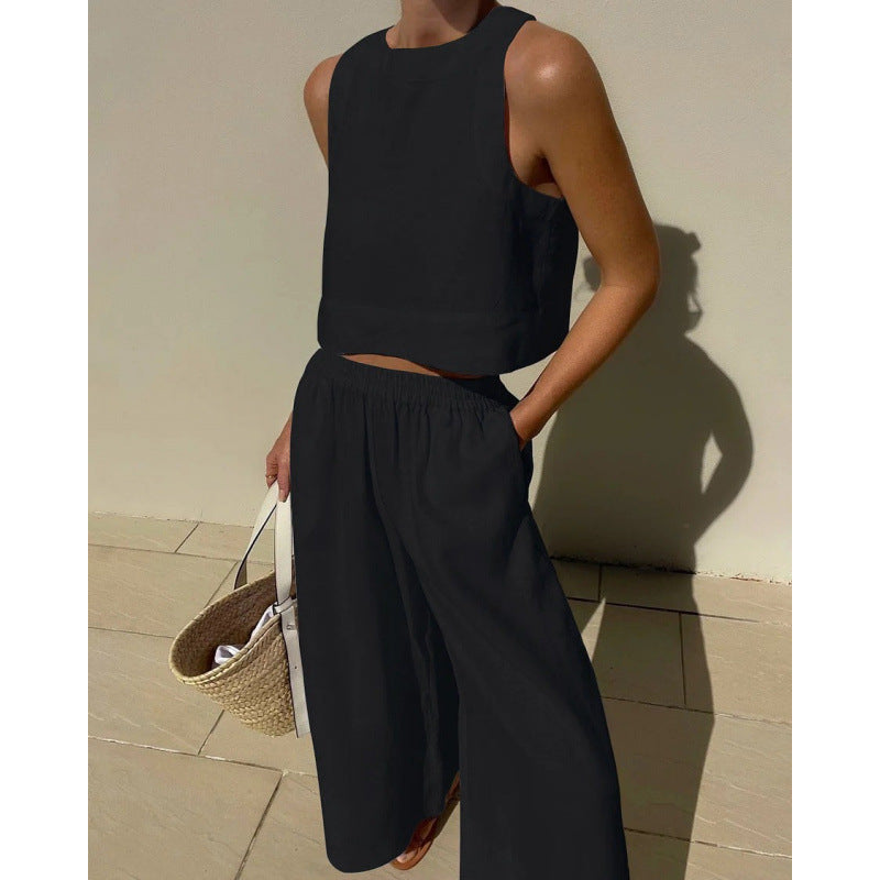 Casual loose solid color sleeveless shirt and trousers