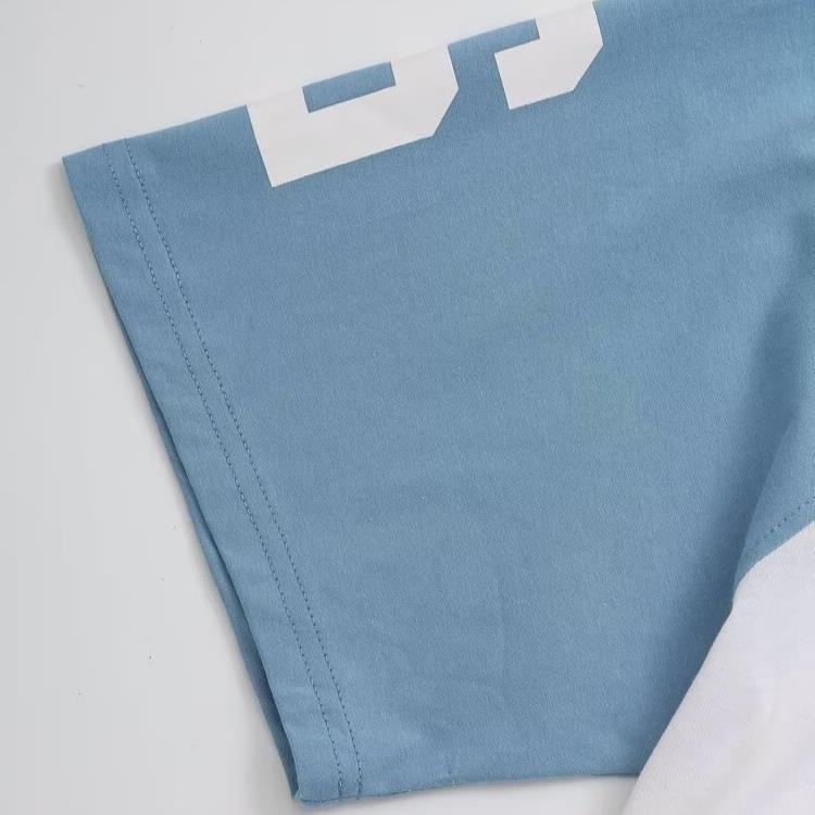 Casual round-neck short T-shirt and shorts
