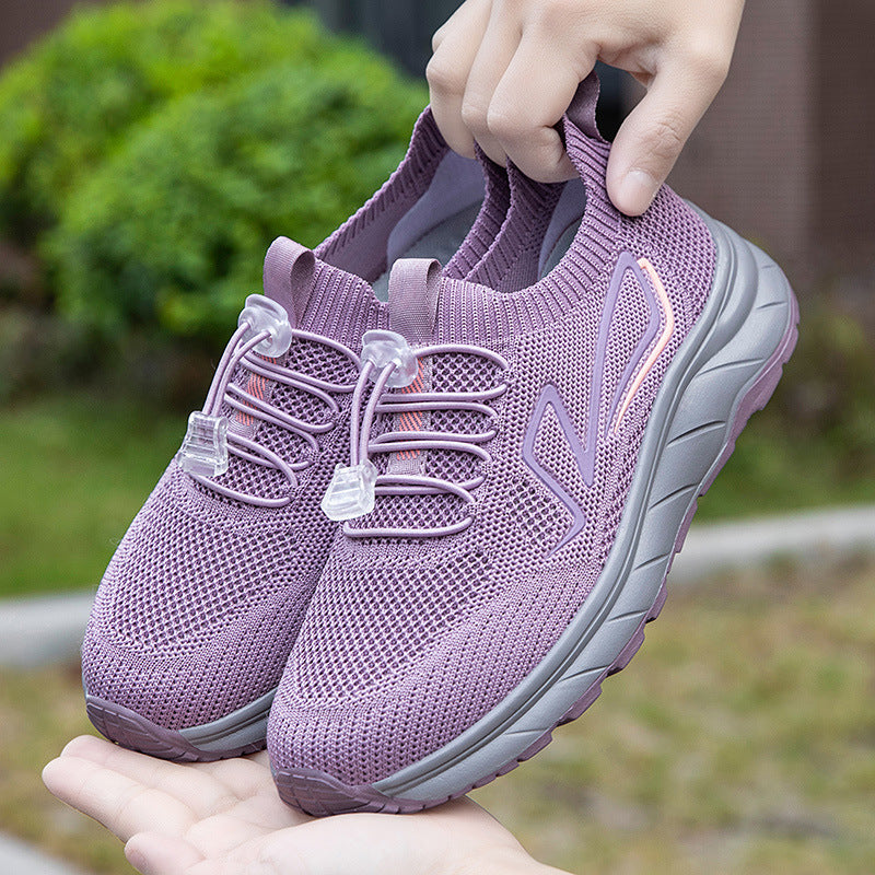 Casual shoes for middle-aged and elderly people