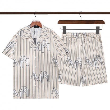 Casual short-sleeved shirt