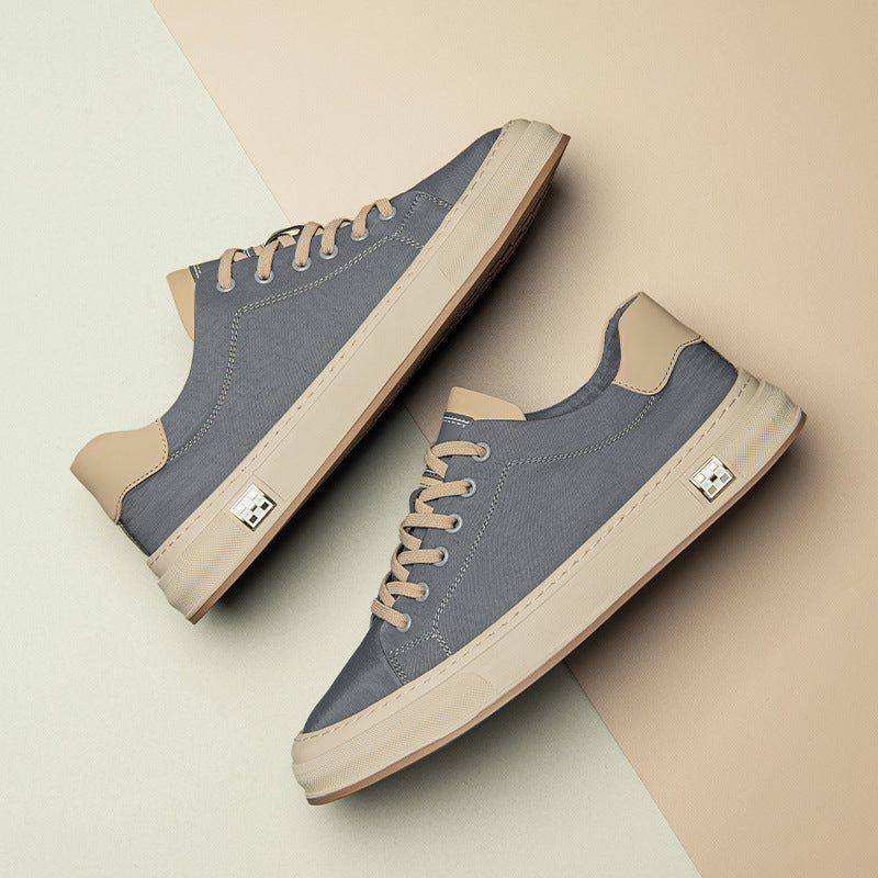 Casual sneakers
