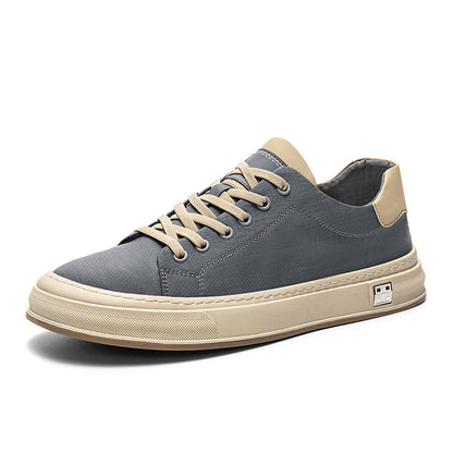Casual sneakers