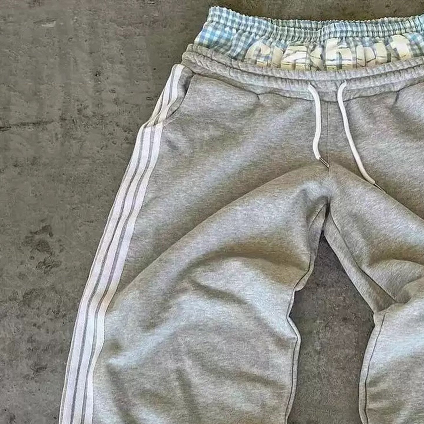 casual straight-leg trousers