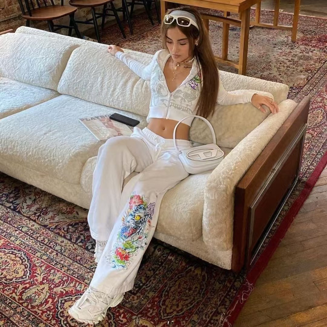 Casual street print outfit