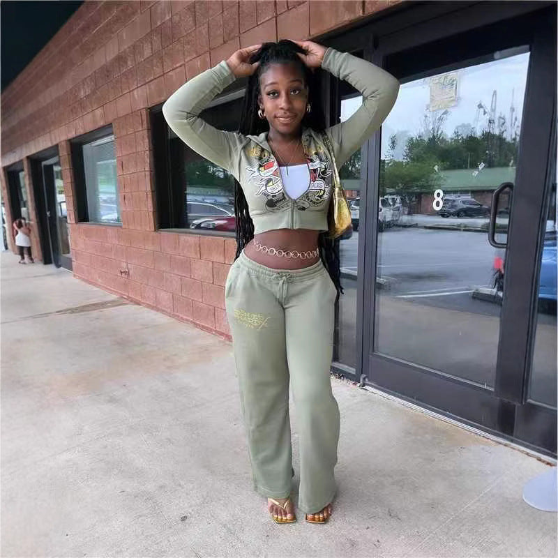 Casual street print outfit