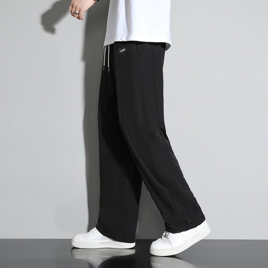 Casual trousers with zip pockets