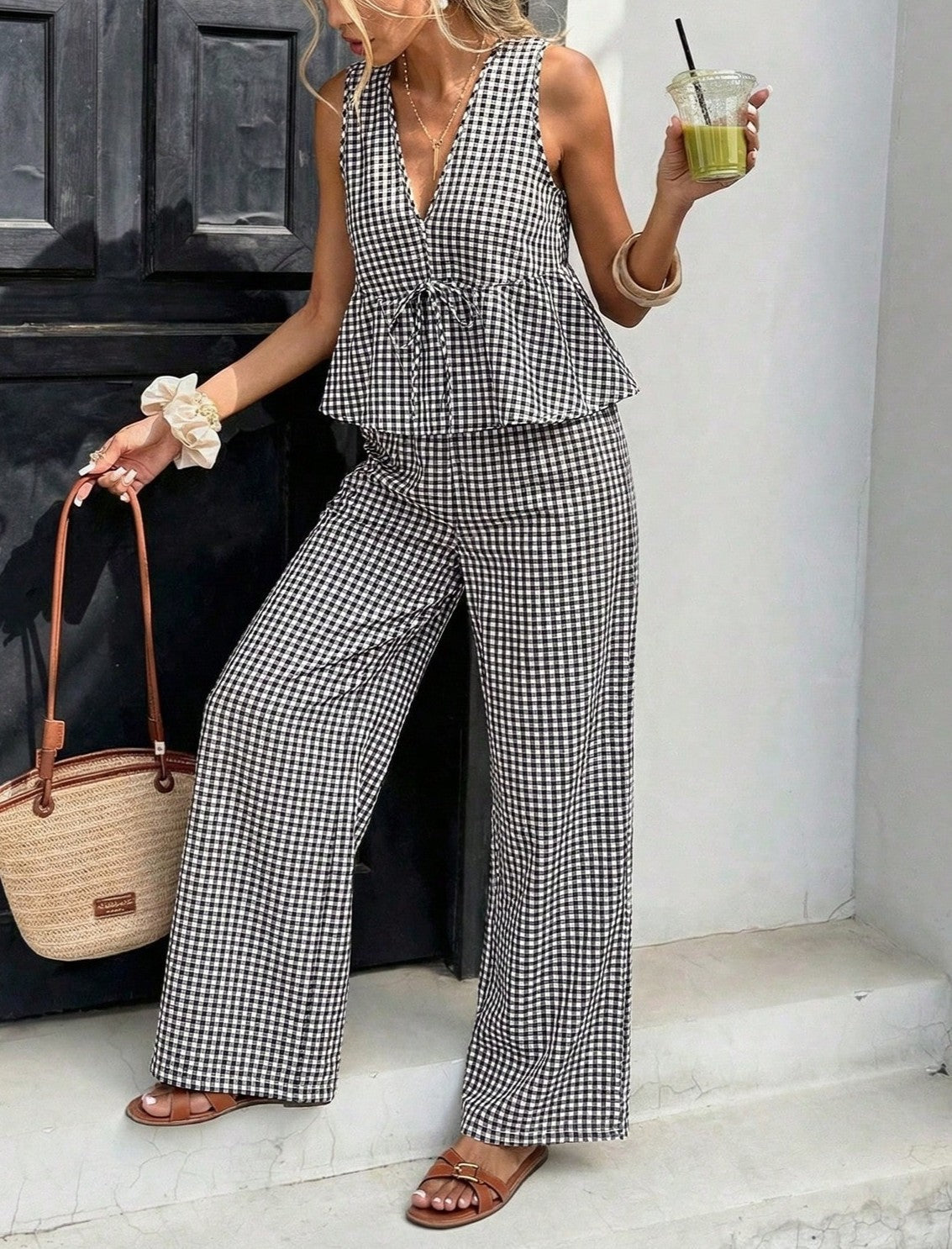 Casual vacation outfit