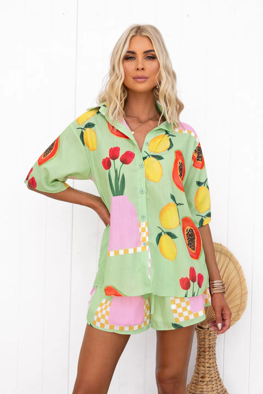 Casual women's clothing