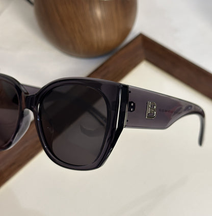 Cat-eye trendy sunglasses