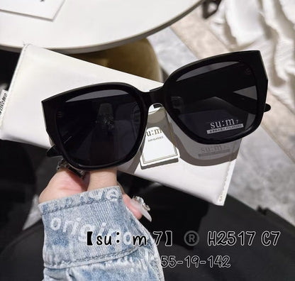 Cat-eye trendy sunglasses