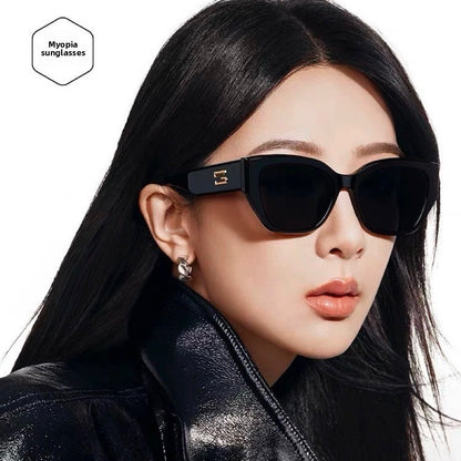 Cat-eye trendy sunglasses