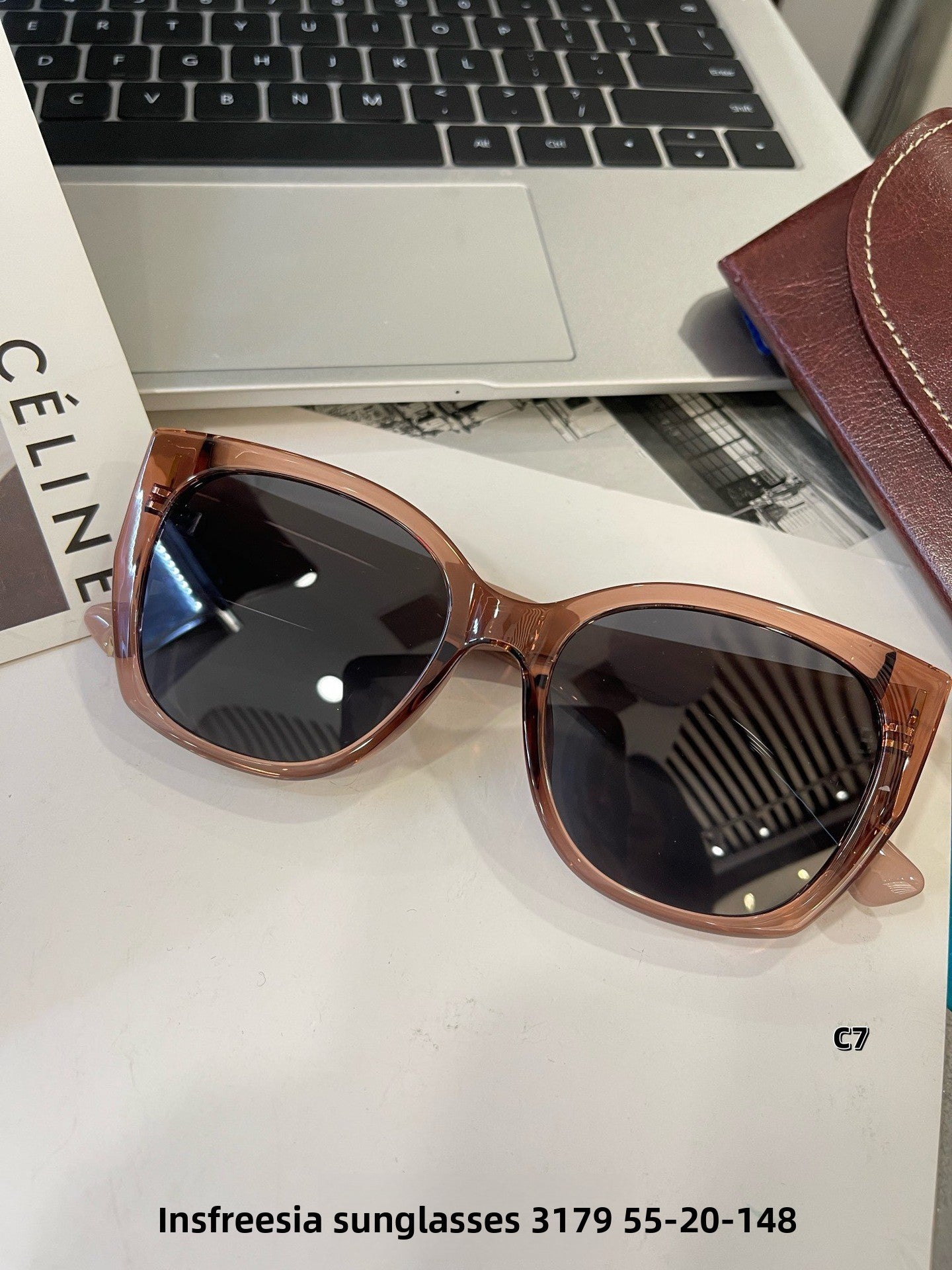 Cat-eye trendy sunglasses