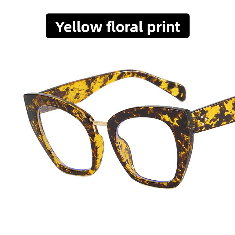 Cat's Eye Glasses