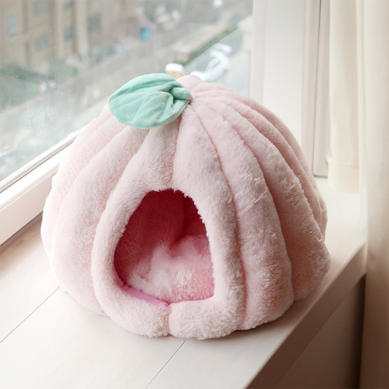 Cat's Nest Winter Warm Closed