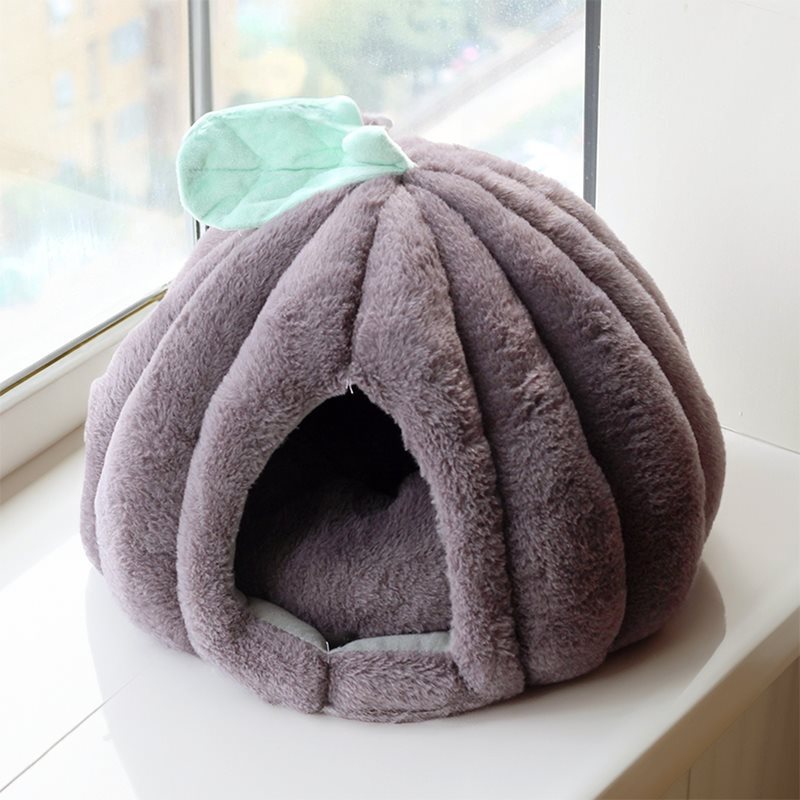 Cat's Nest Winter Warm Closed