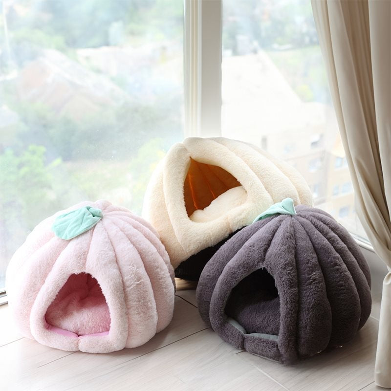 Cat's Nest Winter Warm Closed