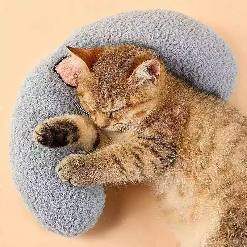 Cat u-shaped pillow