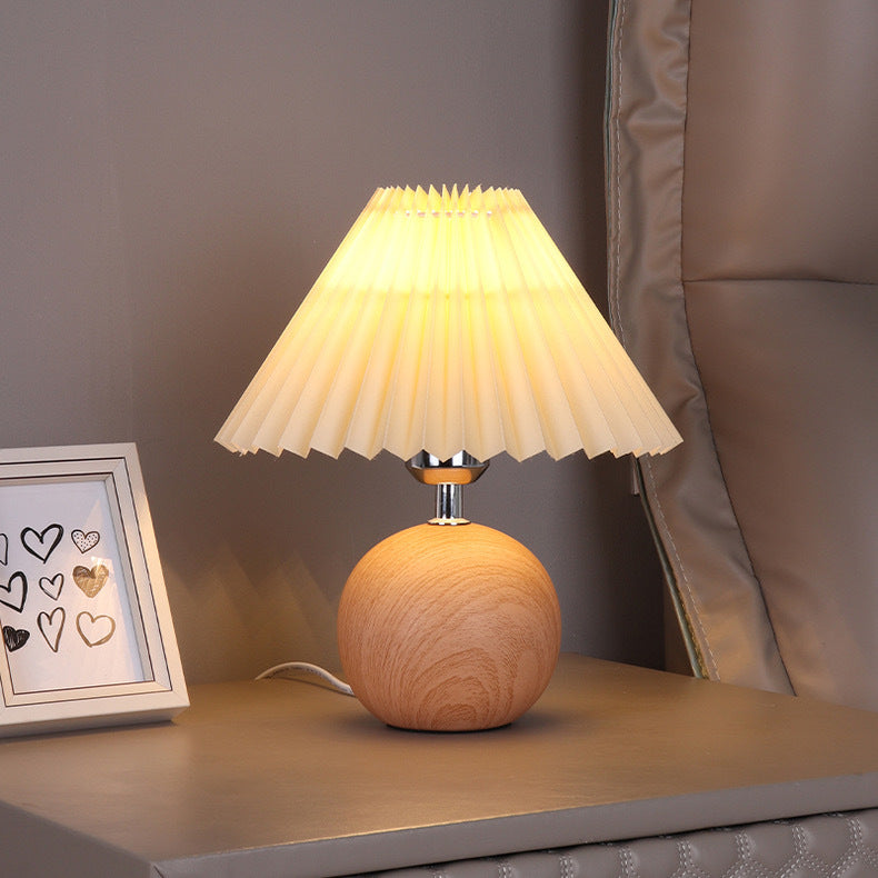 Ceramic bedroom bedside lamp