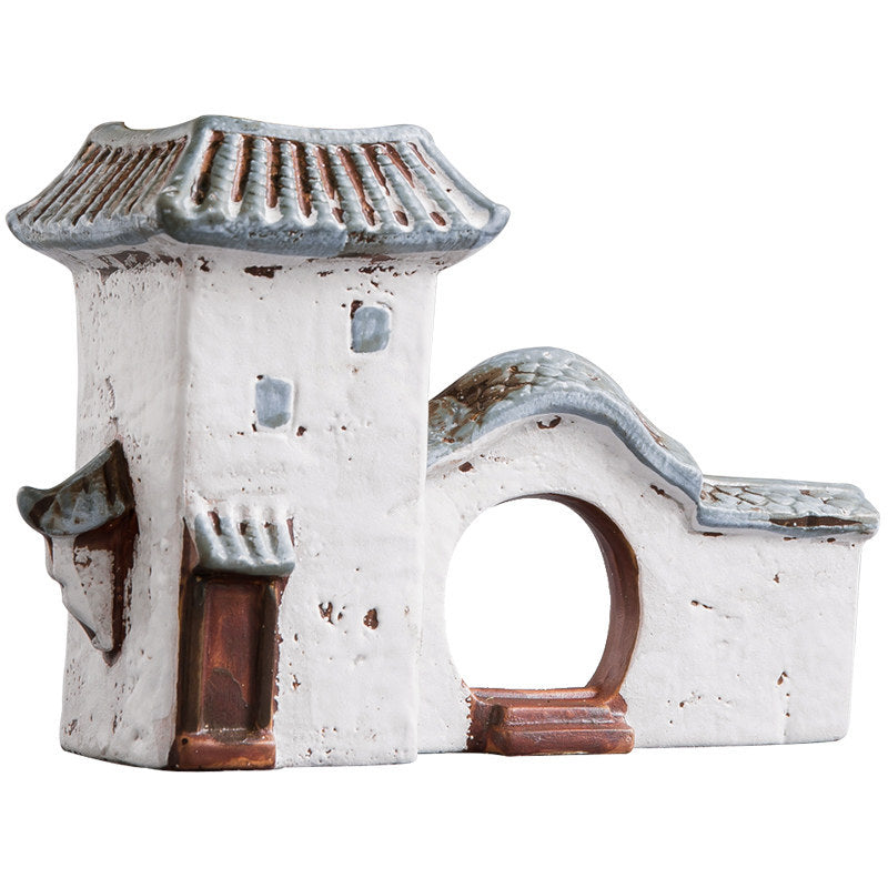 Ceramic flower pot