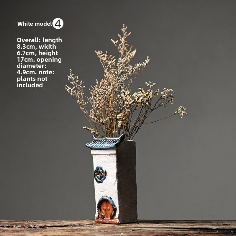 Ceramic flower pot
