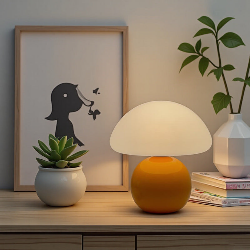 Ceramic table lamp