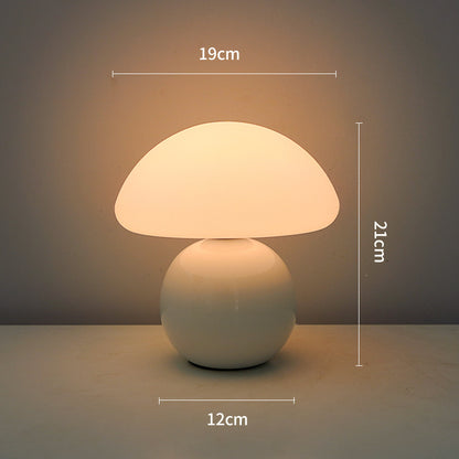 Ceramic table lamp