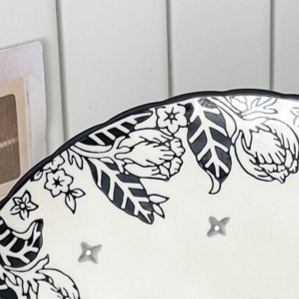Ceramic tableware