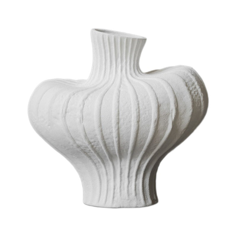Ceramic vase - luxurious and high-end art piece