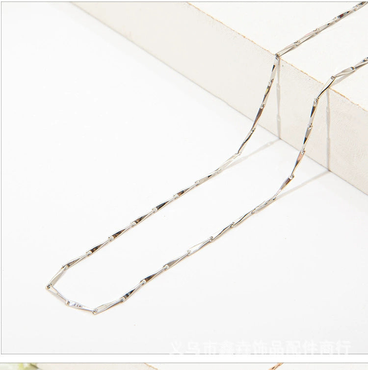 Chain Clause Pendant