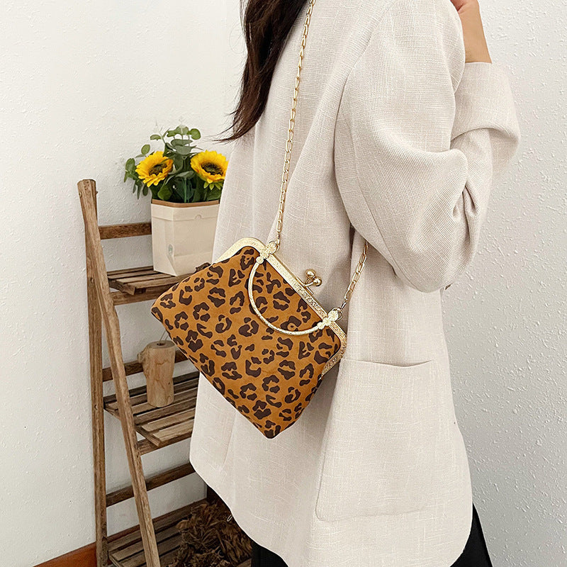 Chain Crossbody Bag
