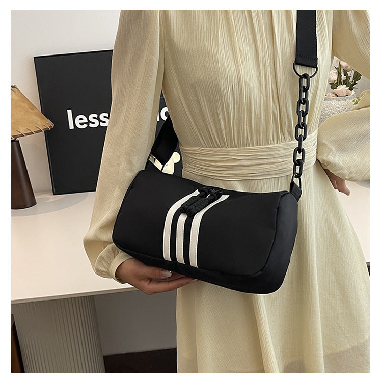 chain messenger bag