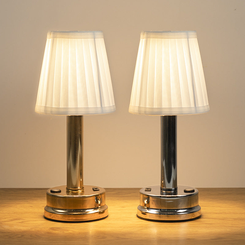 Charging desk lamp