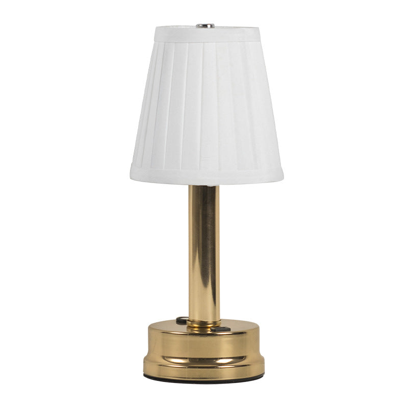 Charging desk lamp