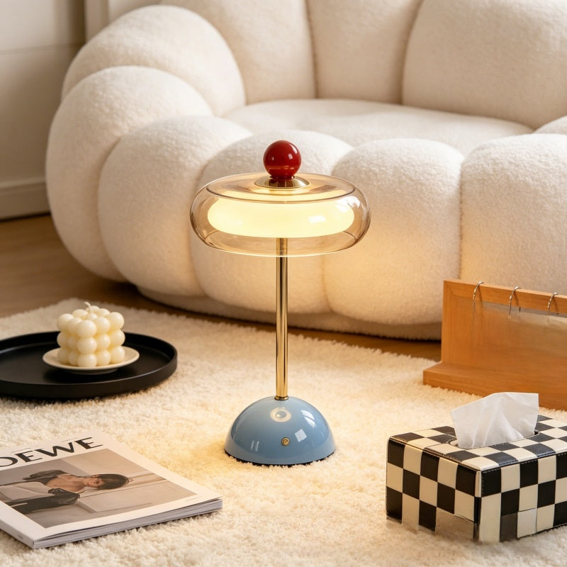Charging desk lamp