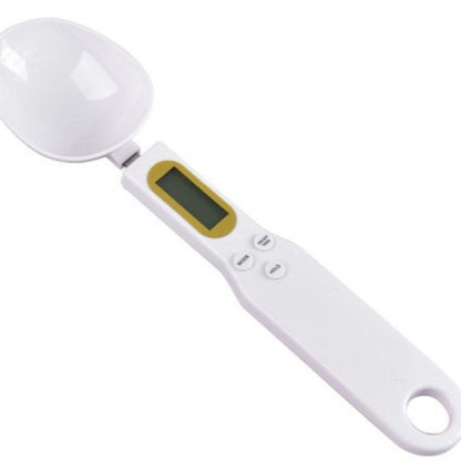 Charging spoon scale