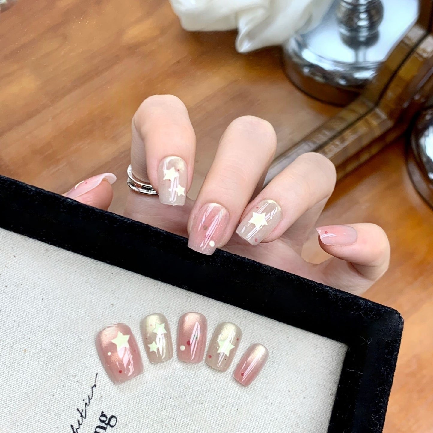 Chasing Light Cat Eye Wearable Nail Stickers
