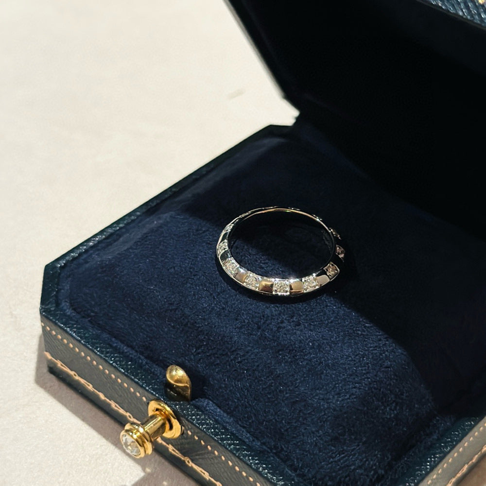 Checkerboard Geometric Ring