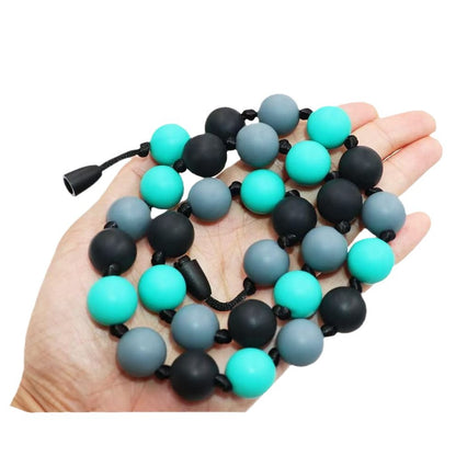 Chewing toy necklace