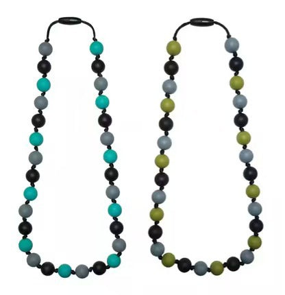Chewing toy necklace