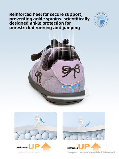 Children's sports shoes