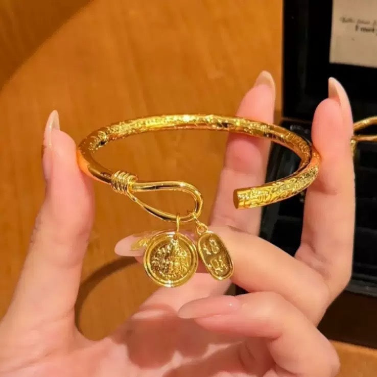 Chinese-Style Palace Bell Bracelet with Electroplated Finish