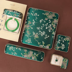 Green ring box