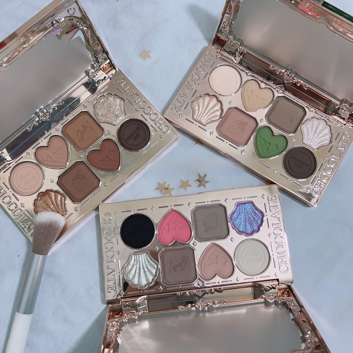 Chocolate Themed Eyeshadow Palette with Matte and Shimmer Finishes